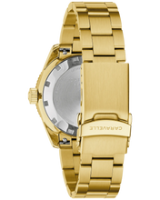 Bulova 44B128 Caravelle Sea Hunter Green Dial Gold Tone Automatic 39mm Vintage