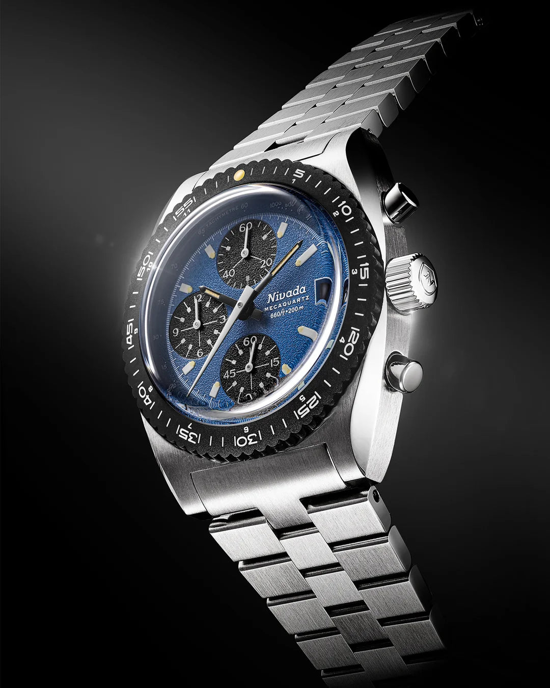 Autochron-Mecaquartz-Blue-anglend_1080x