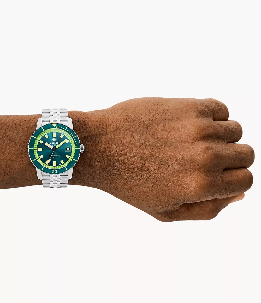 Zodiac ZO9310 Compression Diver Automatic Stainless Steel Green Zodiac ZO9310 Compression Diver Automatic Stainless Steel Green