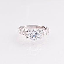 Graduated Rounds Lab-Grown Diamond Engagement Ring in 14k White Gold