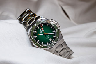 Tutima 6156-06 M2 Seven Seas S Green Degrade Stainless Steel