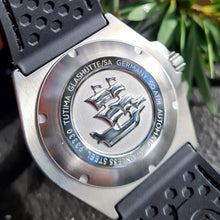 Tutima Glashutte 6151-11 M2 Seven Seas Blue Dial Cal T 330