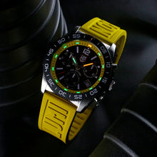 Luminox XS.3145 Pacific Diver Chronograph Yellow