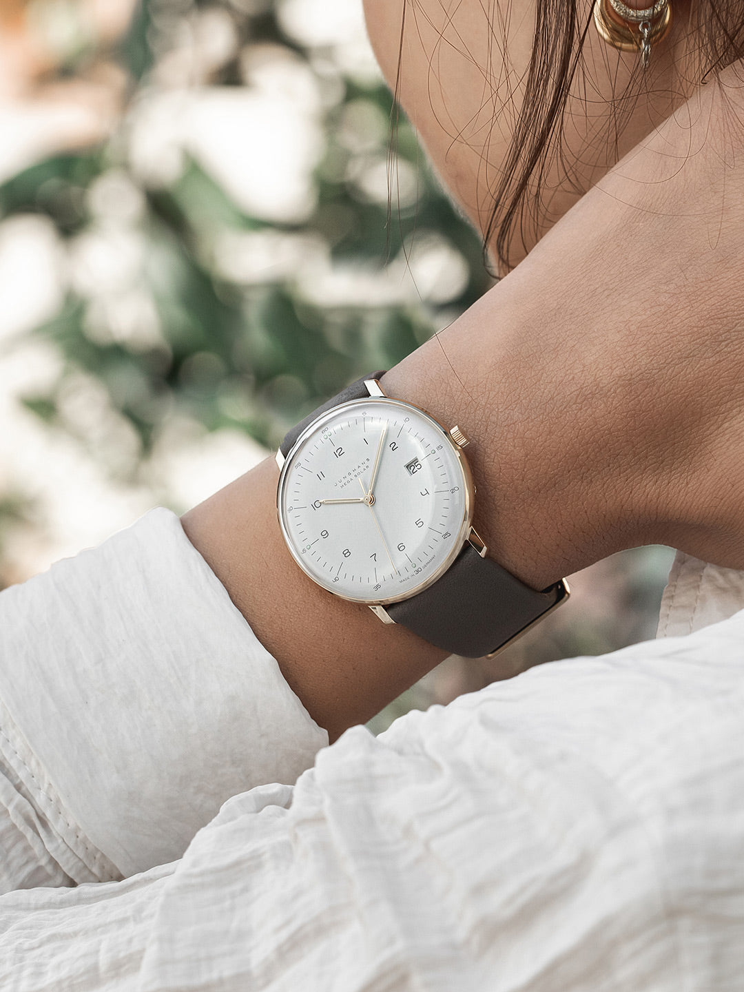 JUNGHANS ゴールド 置時計　新品デットストック超貴重品‼️西ドイツ製‼️ Junghans Max Bill Quartz – Gold‑PVD Edition Ref. 41/7872.02 | 38