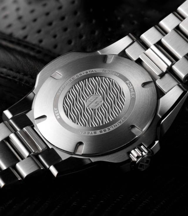 Formex_Reef_42mm_Steel_Backshot_1__78239