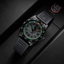 Luminox XS.3127M Pacific Diver Ripple Dive Watch 39mm