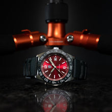 Luminox XS.3135 Pacific Diver Crimson Red