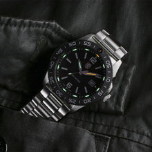 Luminox XS.3122 Pacific Diver 44mm Carbonox Stainless Bracelet