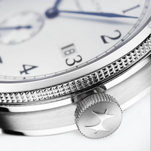 Hamilton H78465553 Khaki Navy Pioneer Small Second Automatic 40mm