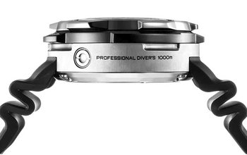 Citizen Rofessional diver Black Super Titanium  BN7020-17E