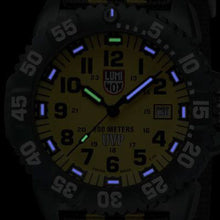 Luminox Scott Cassell UVP Special Edition with Dive Mask Storage Box Yellow