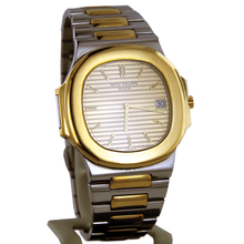 Patek Philippe Nautilus Jumbo 3700/11 // Pre-Owned